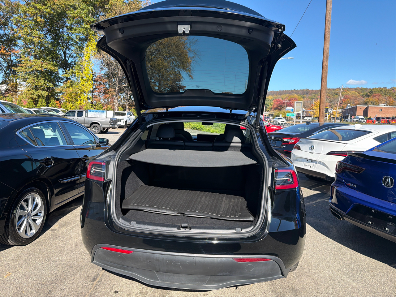 Tesla Model Y Long Range AWD 2023 Tesla Model Y Long Range AWD 2023
