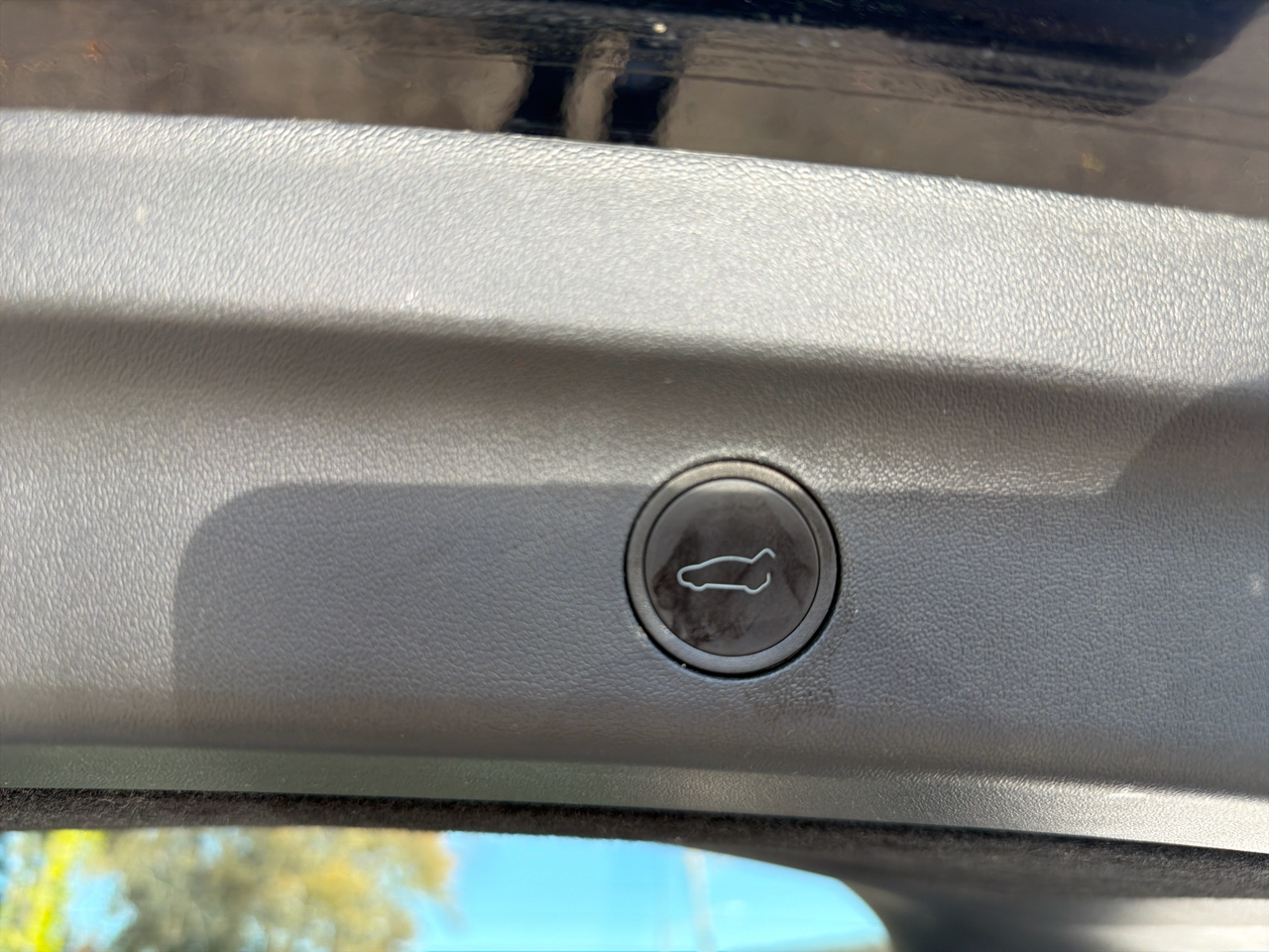 Tesla Model Y Long Range AWD 2023 Tesla Model Y Long Range AWD 2023