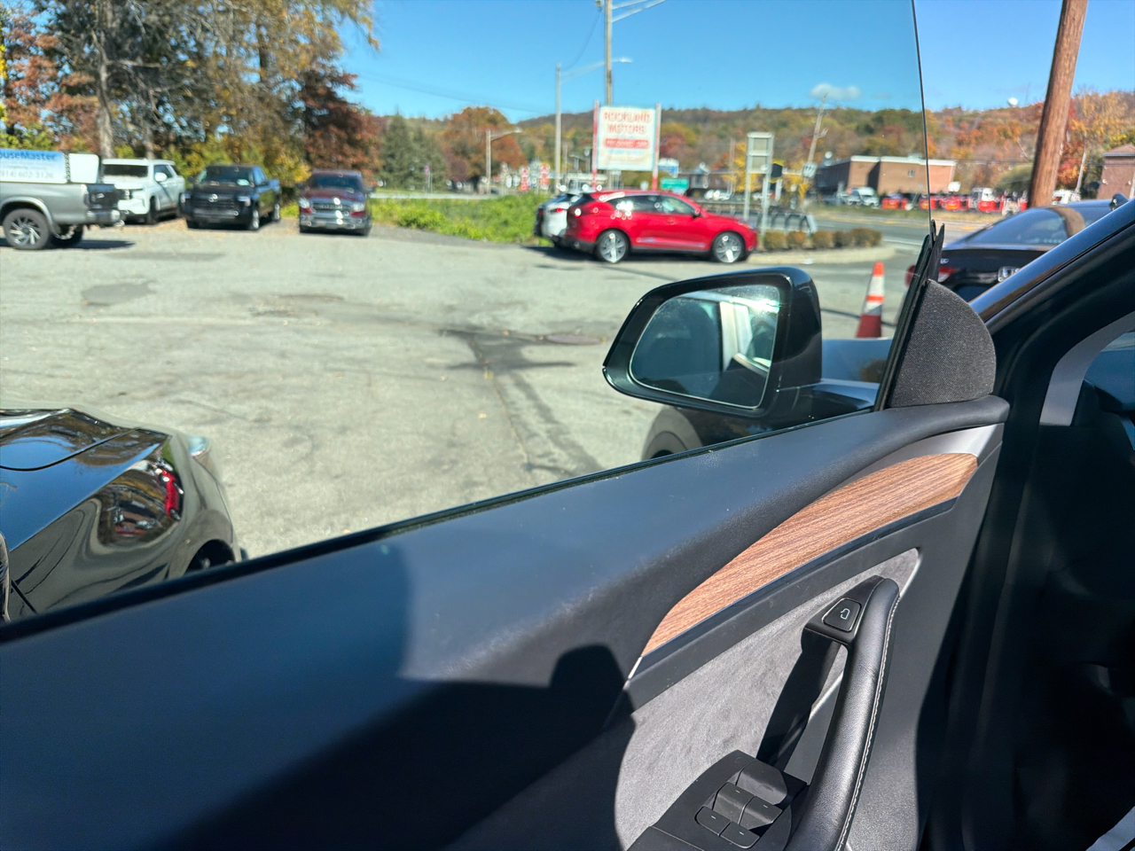 Tesla Model Y Long Range AWD 2023 Tesla Model Y Long Range AWD 2023