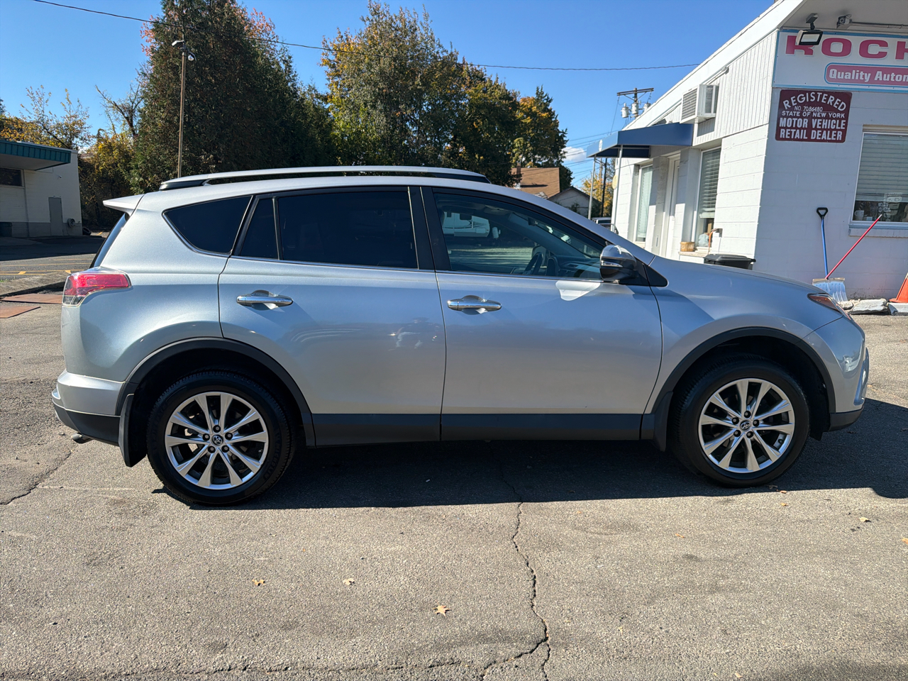 Toyota RAV4 Limited AWD (Natl) 2017 Toyota RAV4 Limited AWD (Natl) 2017