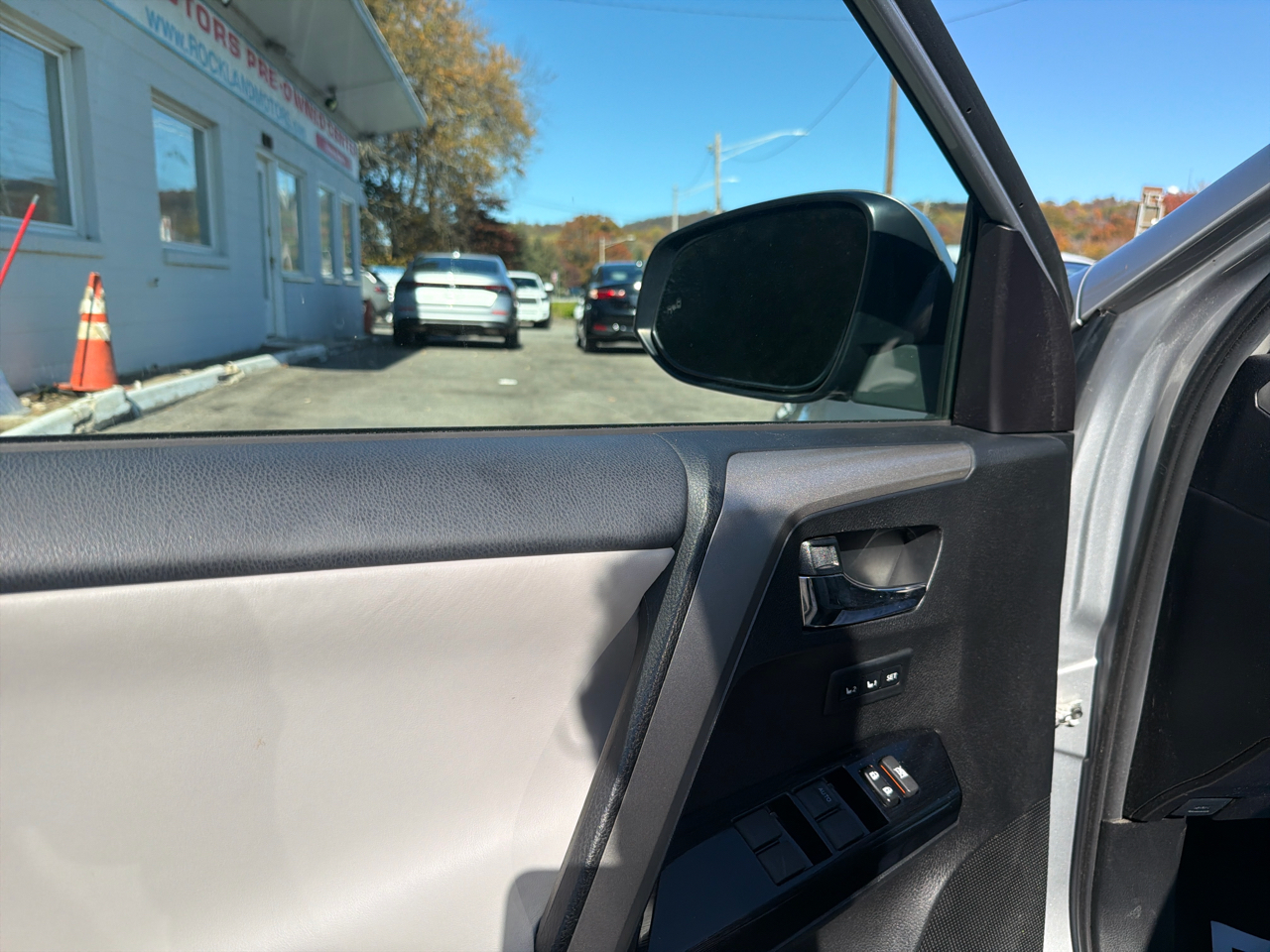 Toyota RAV4 Limited AWD (Natl) 2017 Toyota RAV4 Limited AWD (Natl) 2017