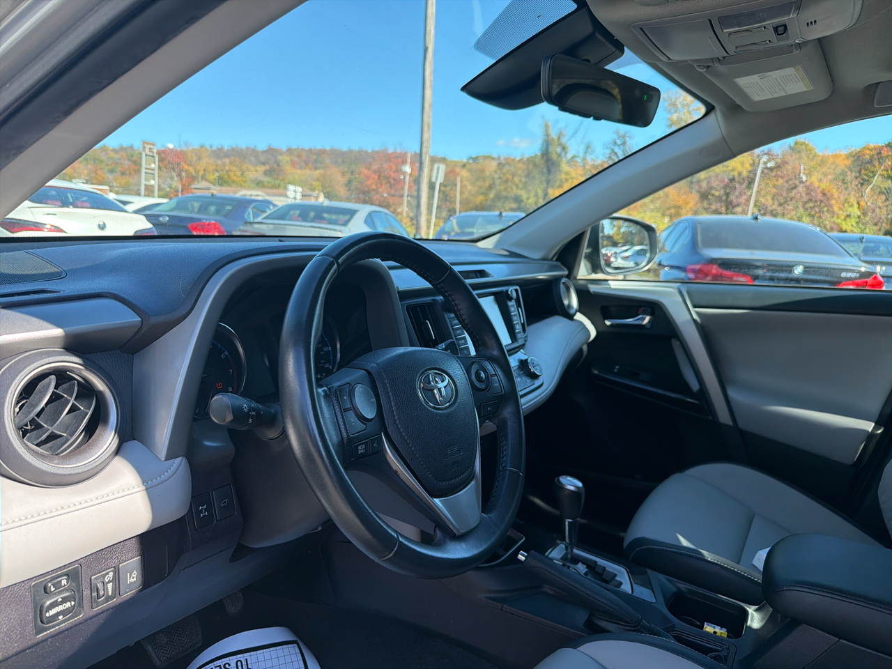 Toyota RAV4 Limited AWD (Natl) 2017 Toyota RAV4 Limited AWD (Natl) 2017