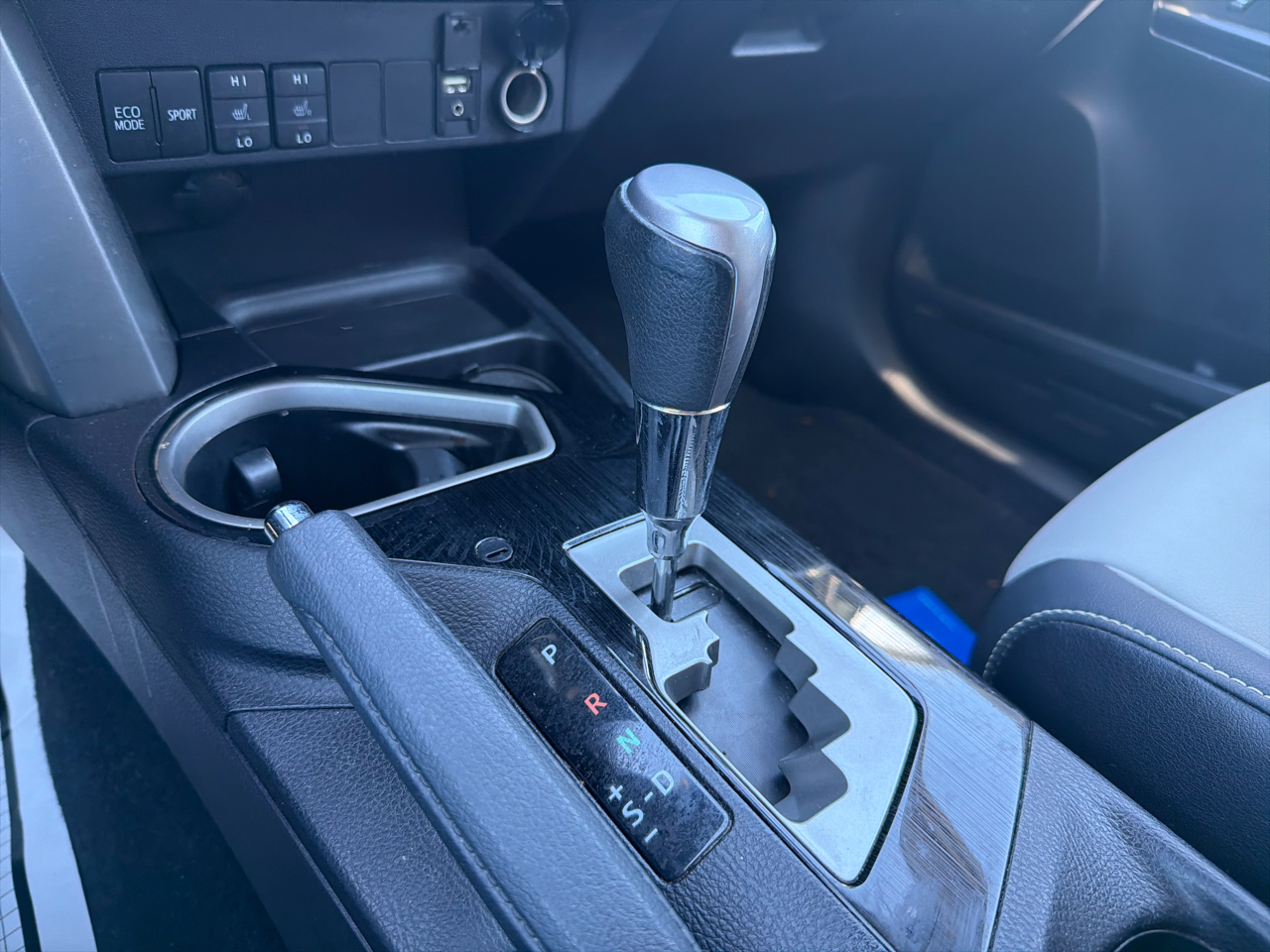 Toyota RAV4 Limited AWD (Natl) 2017 Toyota RAV4 Limited AWD (Natl) 2017