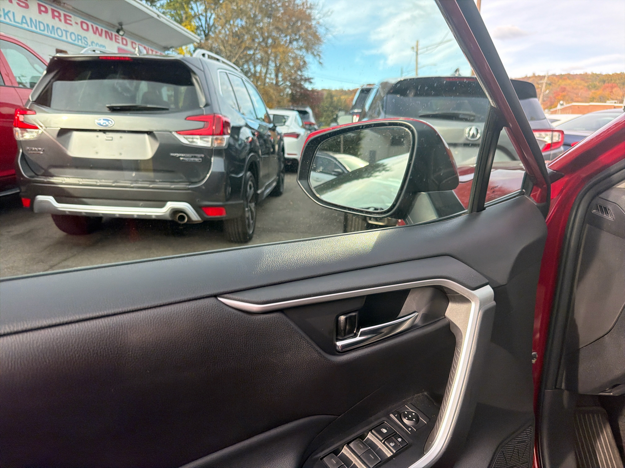 Toyota RAV4 Hybrid XLE AWD (Natl) 2023 Toyota RAV4 Hybrid XLE AWD (Natl) 2023