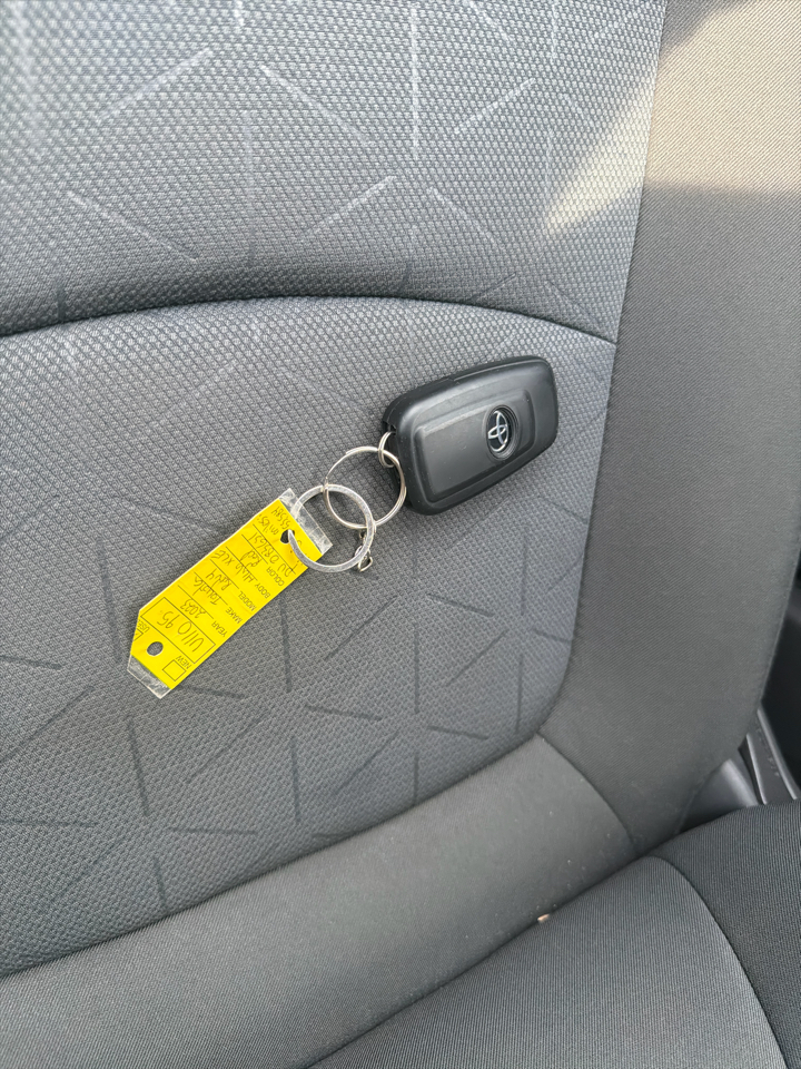 Toyota RAV4 Hybrid XLE AWD (Natl) 2023 Toyota RAV4 Hybrid XLE AWD (Natl) 2023