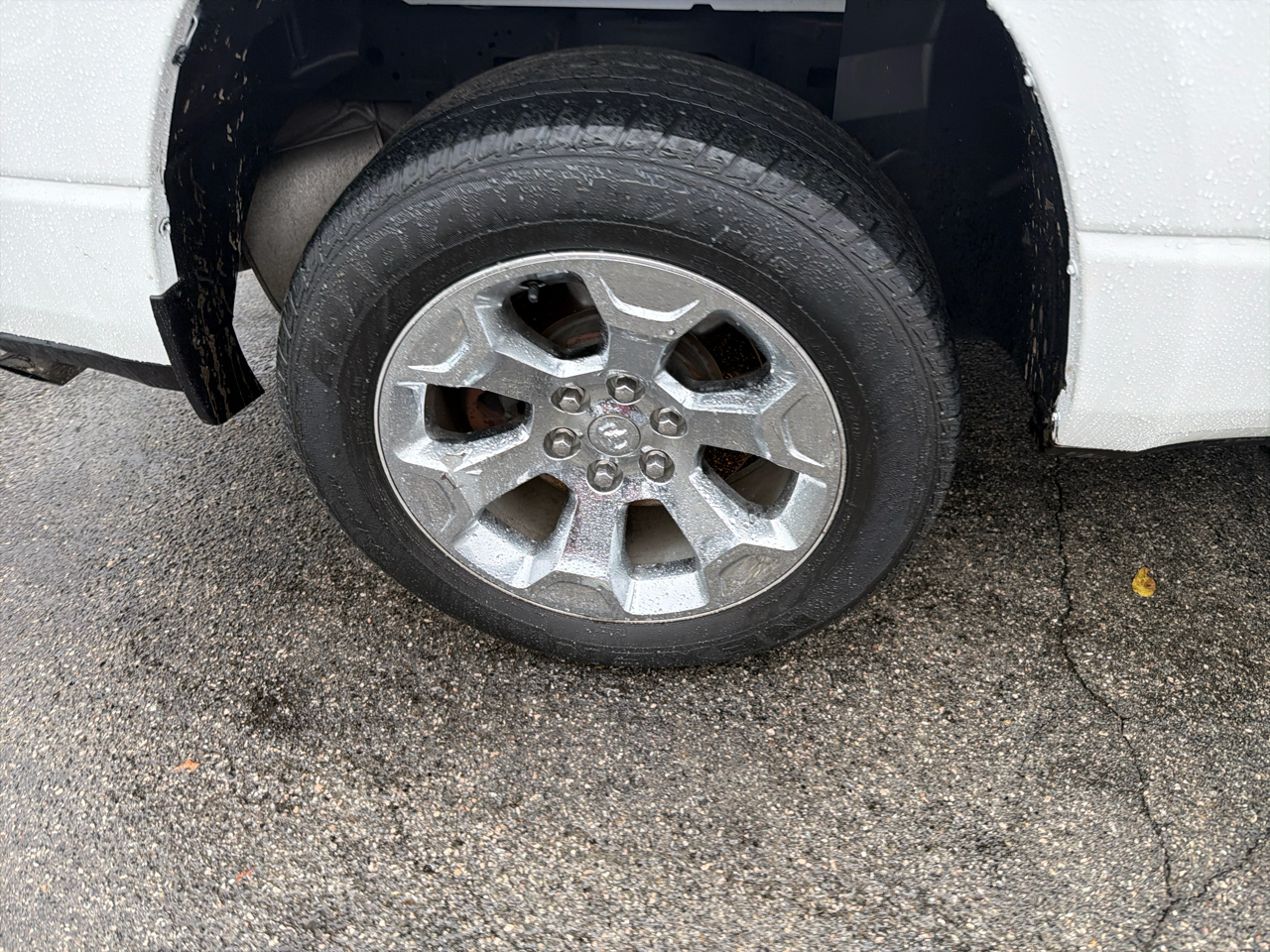 RAM 1500 Big Horn 4x4 Crew Cab 5'7" Box 2022 RAM 1500 Big Horn 4x4 Crew Cab 5'7" Box 2022