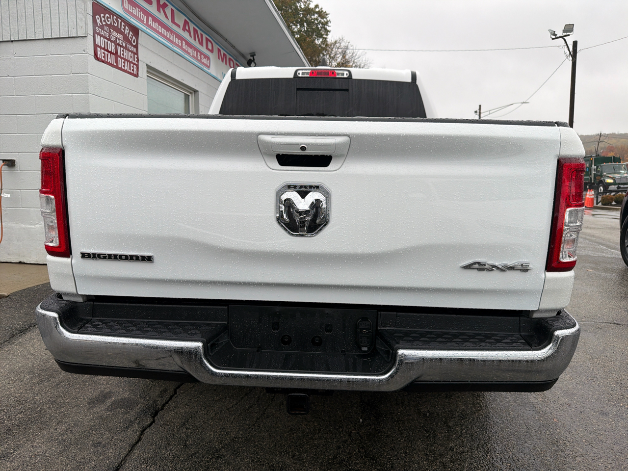 RAM 1500 Big Horn 4x4 Crew Cab 5'7" Box 2022 RAM 1500 Big Horn 4x4 Crew Cab 5'7" Box 2022