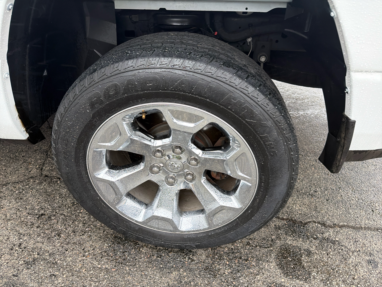 RAM 1500 Big Horn 4x4 Crew Cab 5'7" Box 2022 RAM 1500 Big Horn 4x4 Crew Cab 5'7" Box 2022