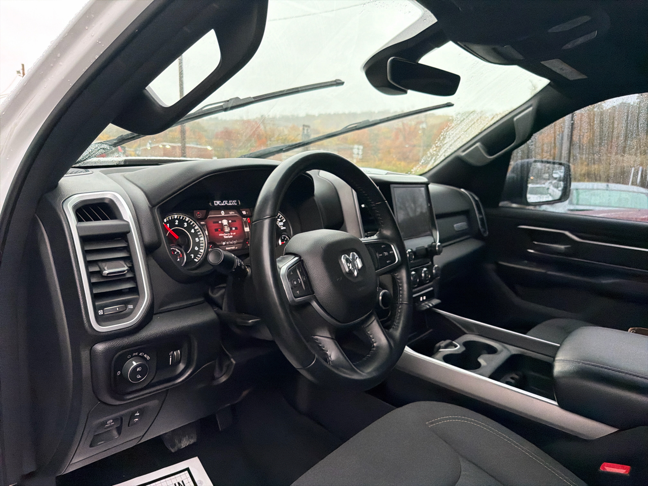 RAM 1500 Big Horn 4x4 Crew Cab 5'7" Box 2022 RAM 1500 Big Horn 4x4 Crew Cab 5'7" Box 2022