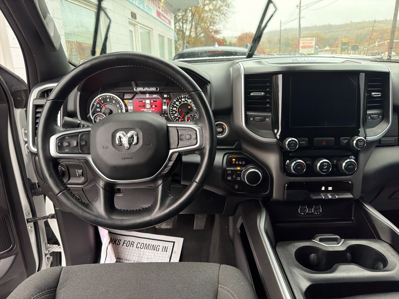 RAM 1500 Big Horn 4x4 Crew Cab 5'7" Box 2022 RAM 1500 Big Horn 4x4 Crew Cab 5'7" Box 2022