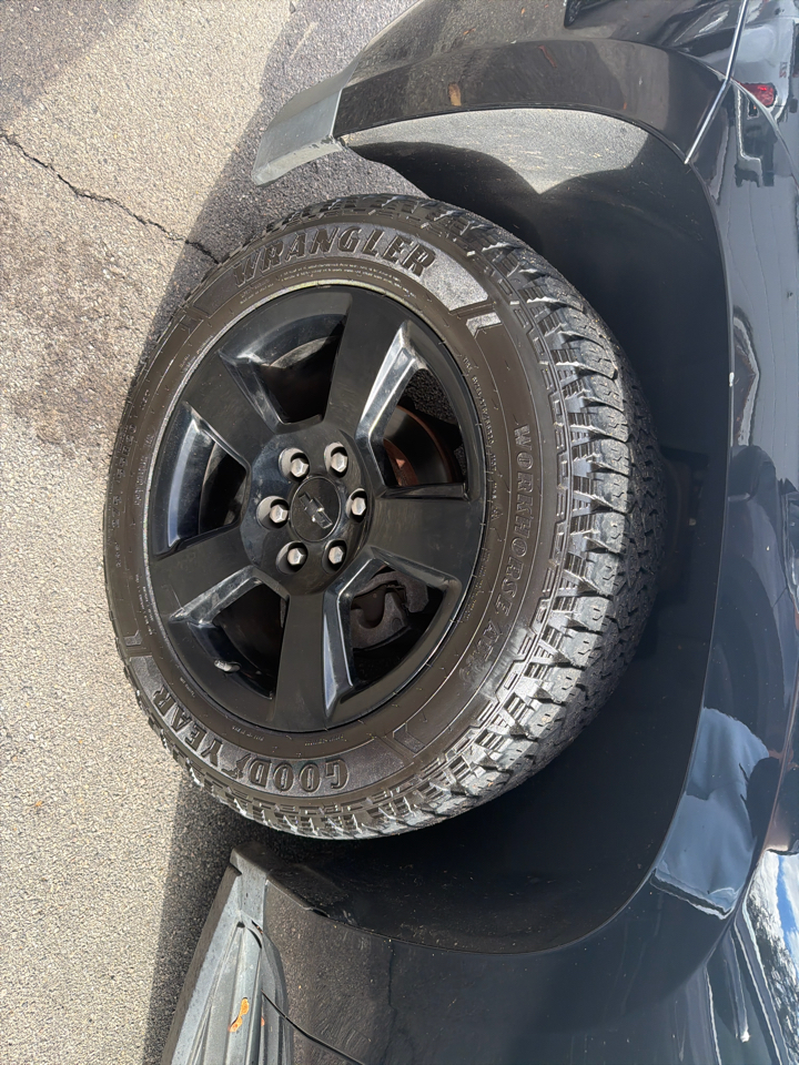 Chevrolet Tahoe 4WD 4dr LT 2018 Chevrolet Tahoe 4WD 4dr LT 2018