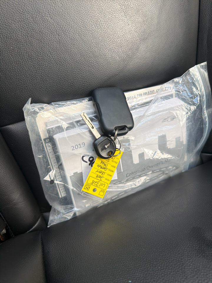 Chevrolet Colorado 4WD Crew Cab 128.3" Z71 2019 Chevrolet Colorado 4WD Crew Cab 128.3" Z71 2019