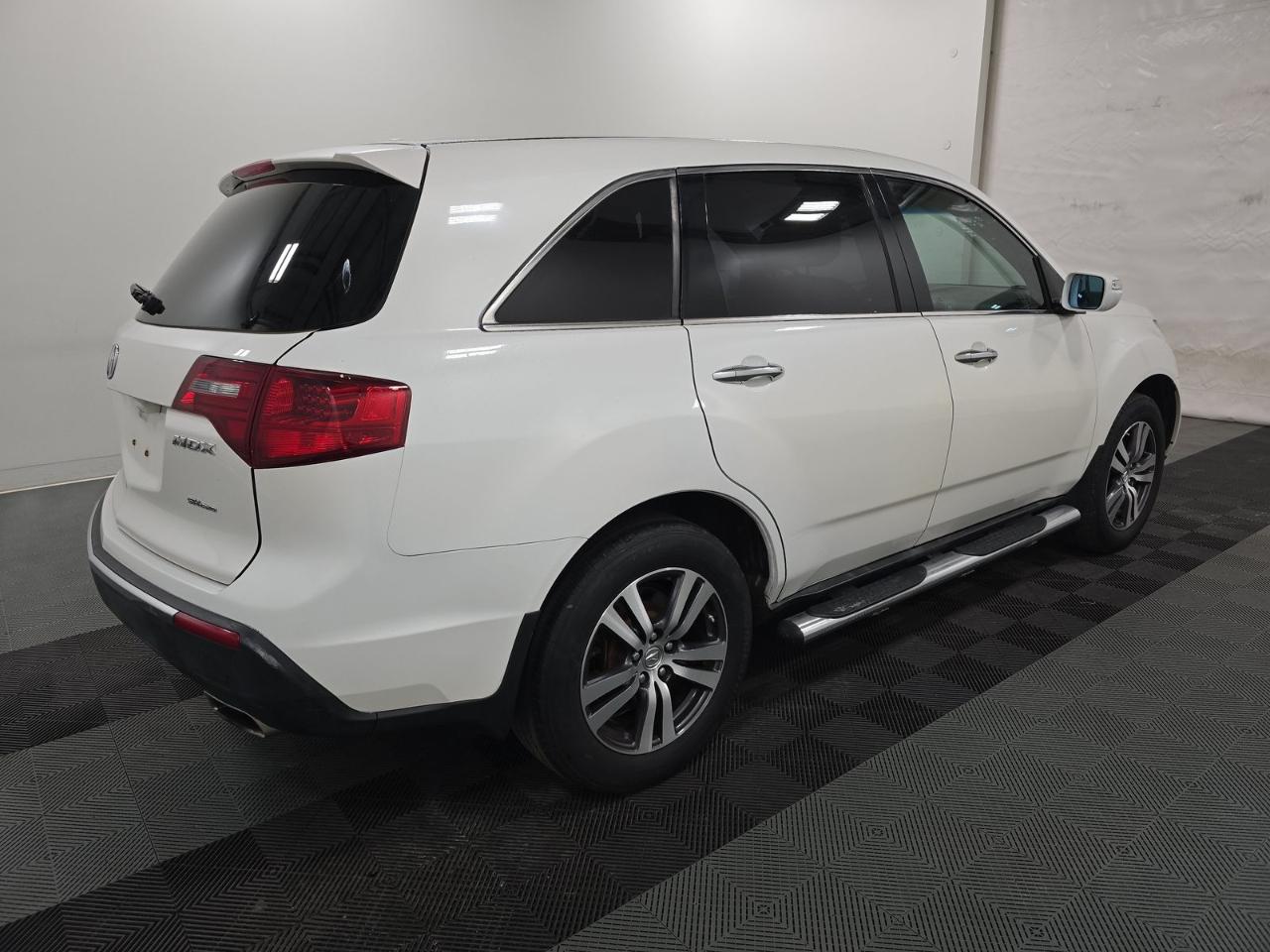 Acura MDX AWD 4dr 2011