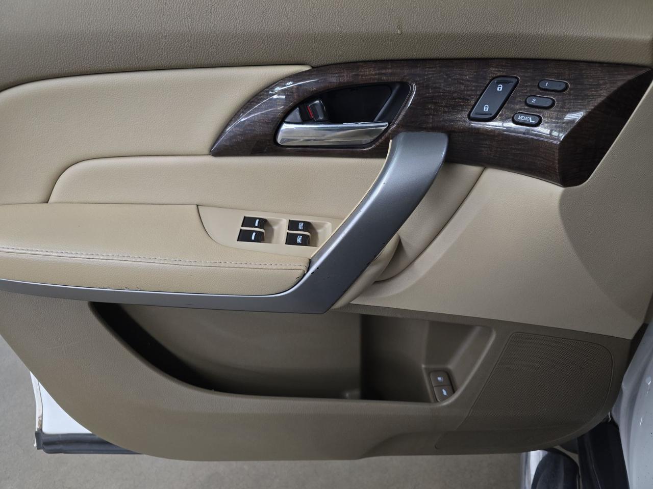 Acura MDX AWD 4dr 2011