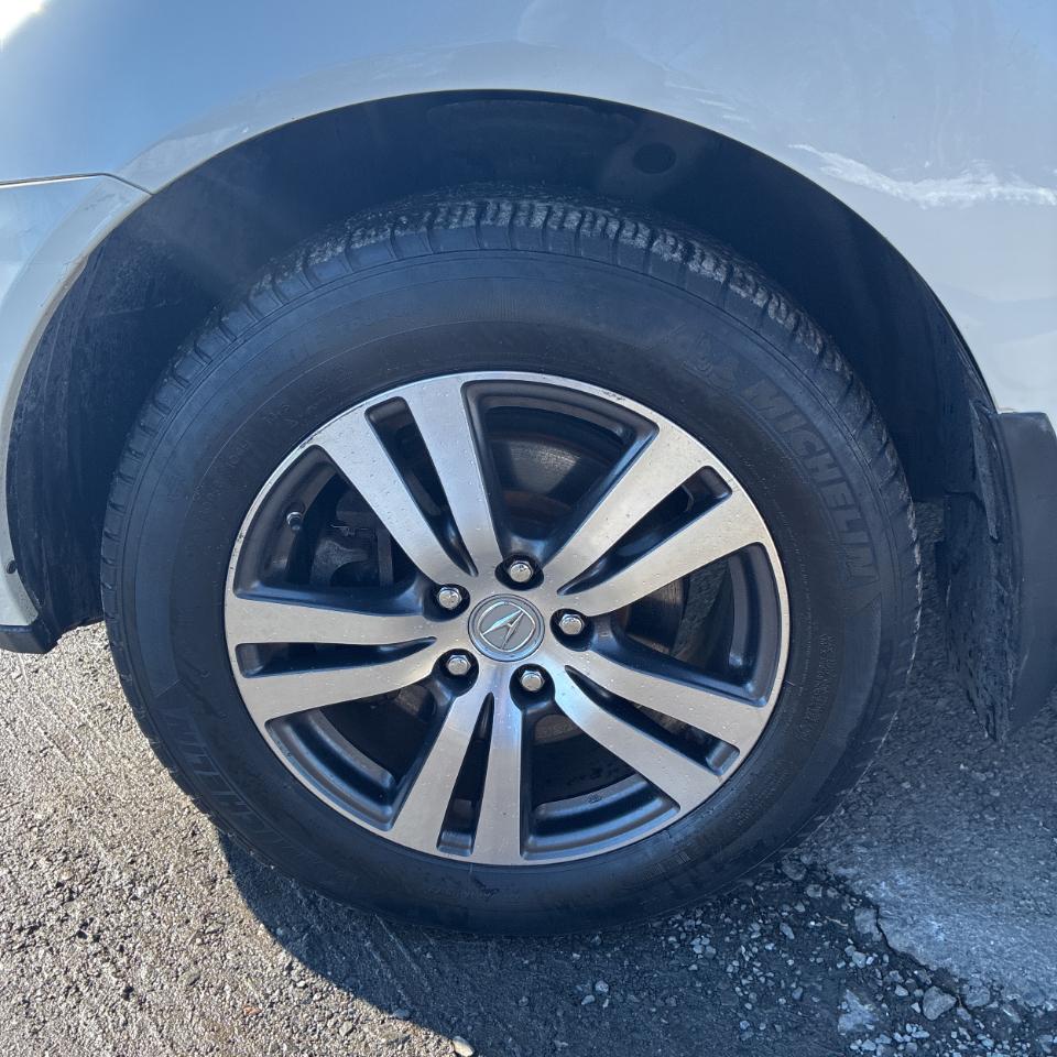 Acura MDX AWD 4dr 2011