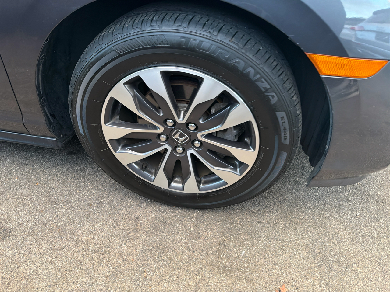 2024 Honda Odyssey EX-L photo 4