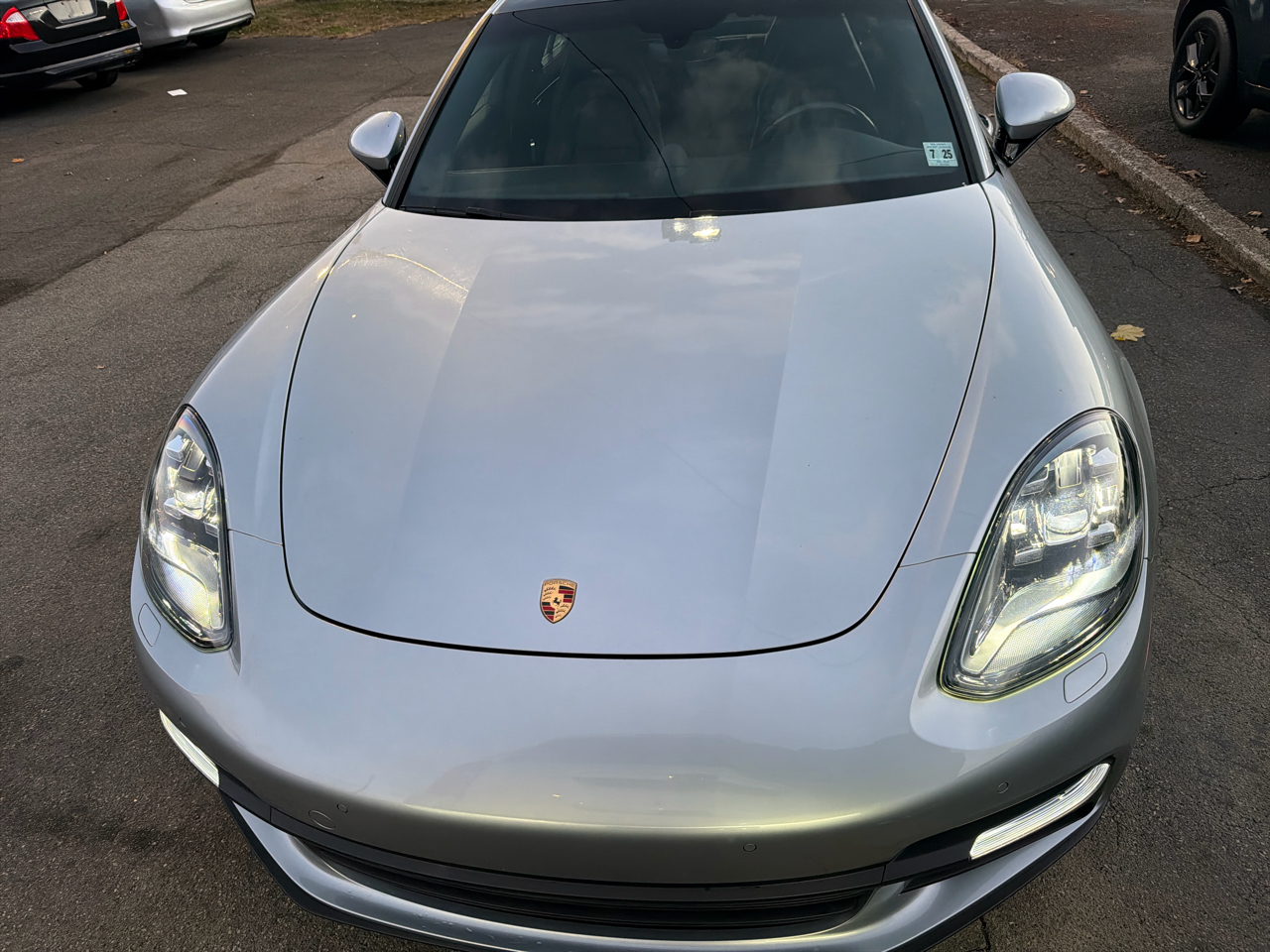 2019 Porsche Panamera Base 4 photo 2