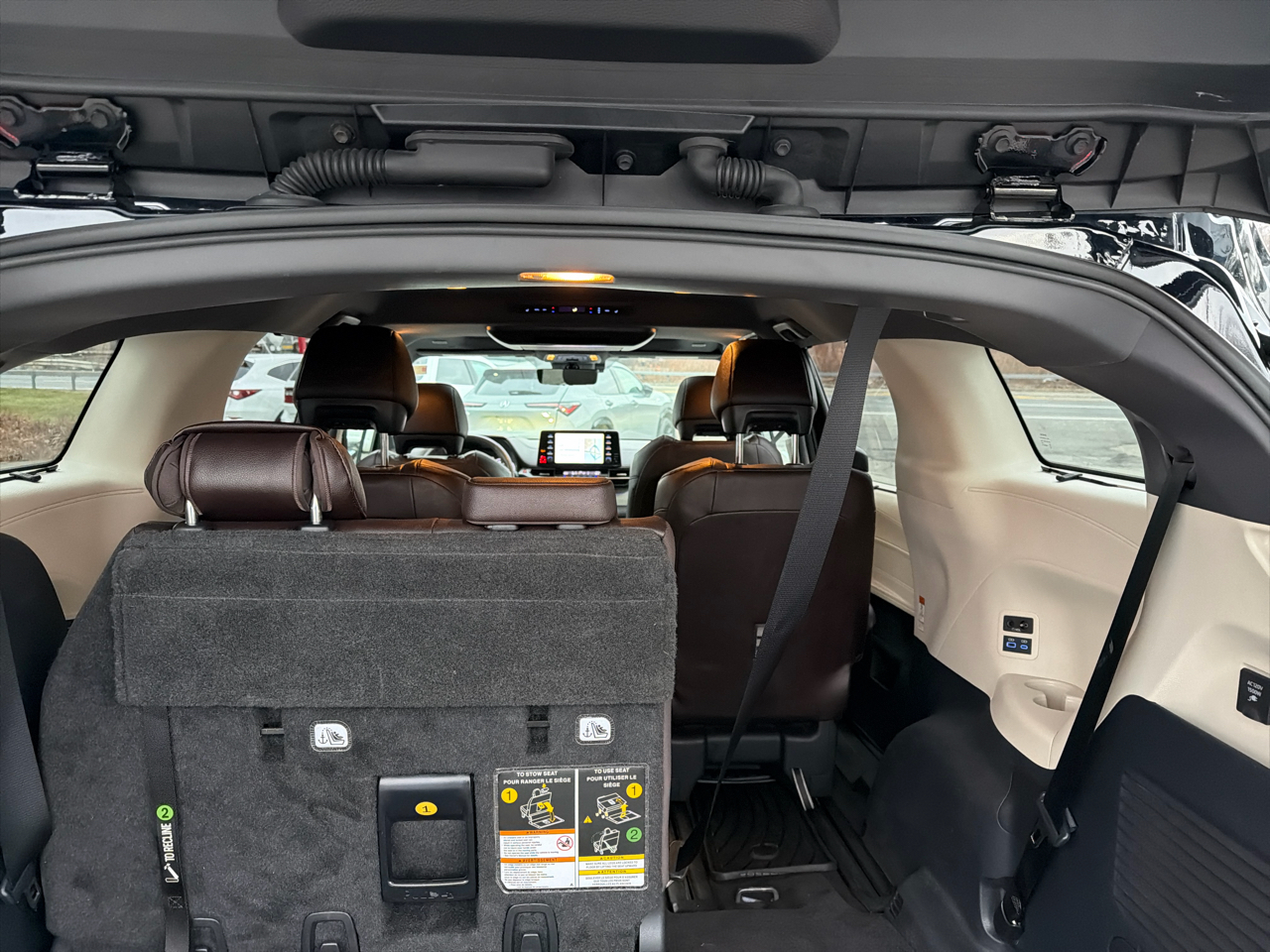 Toyota Sienna Platinum AWD 7-Passenger (Natl) 2021