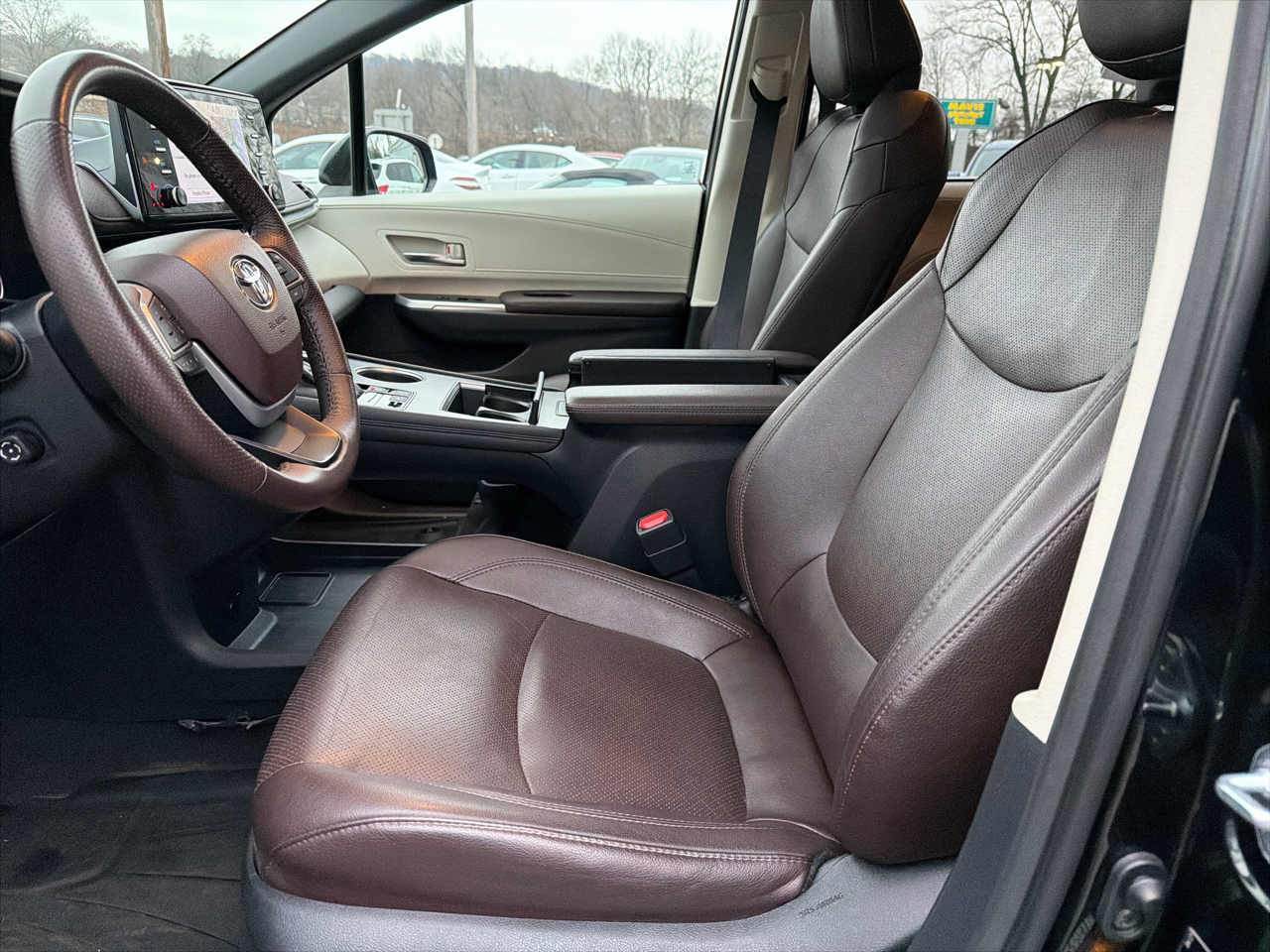 Toyota Sienna Platinum AWD 7-Passenger (Natl) 2021