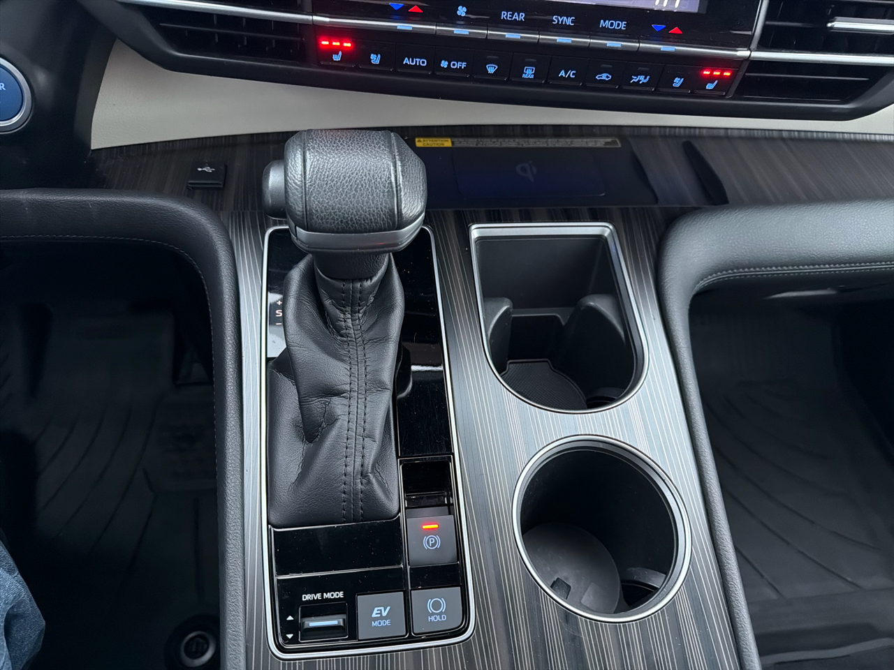 Toyota Sienna Platinum AWD 7-Passenger (Natl) 2021