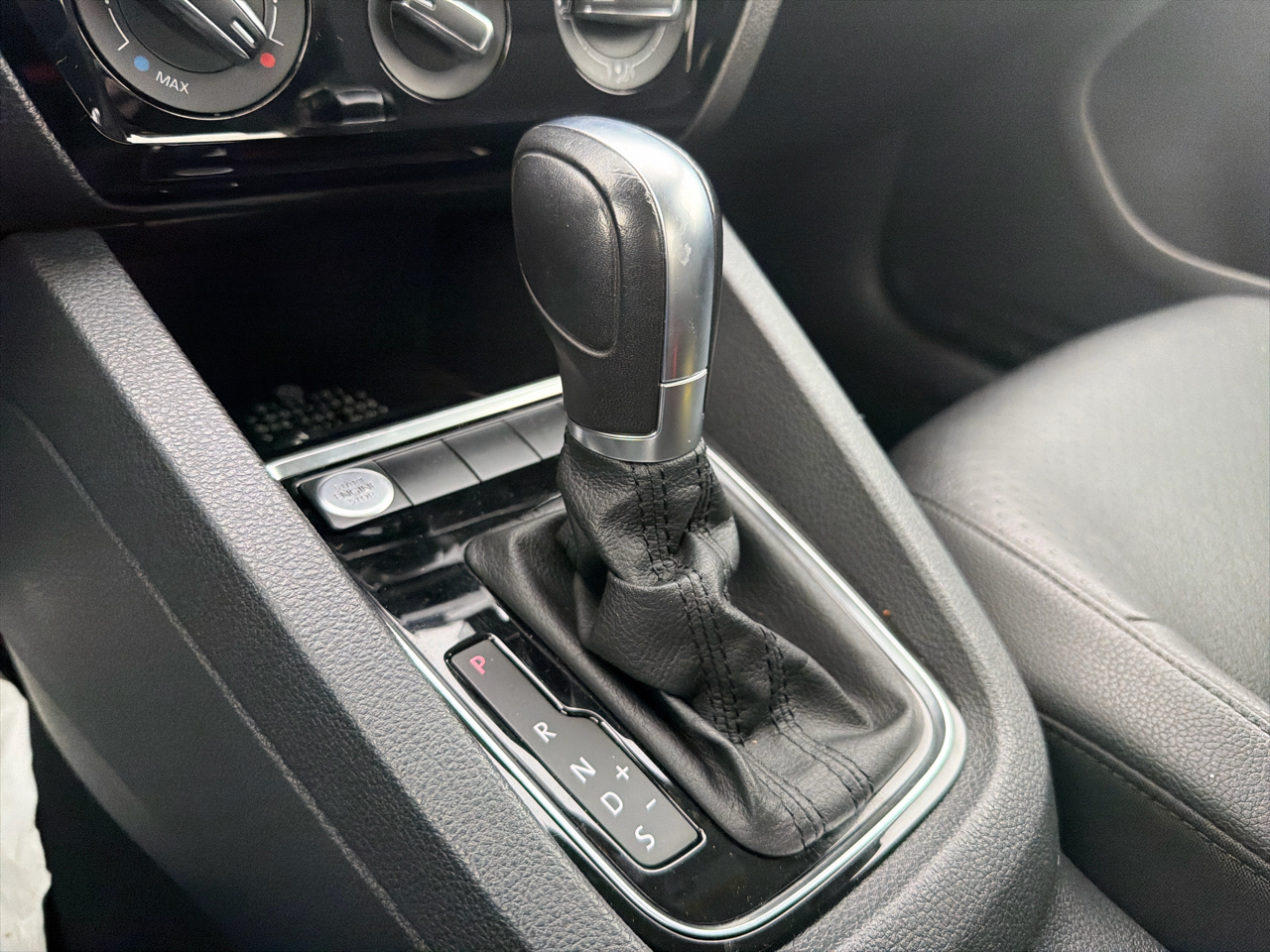 Volkswagen Jetta Sedan  2016