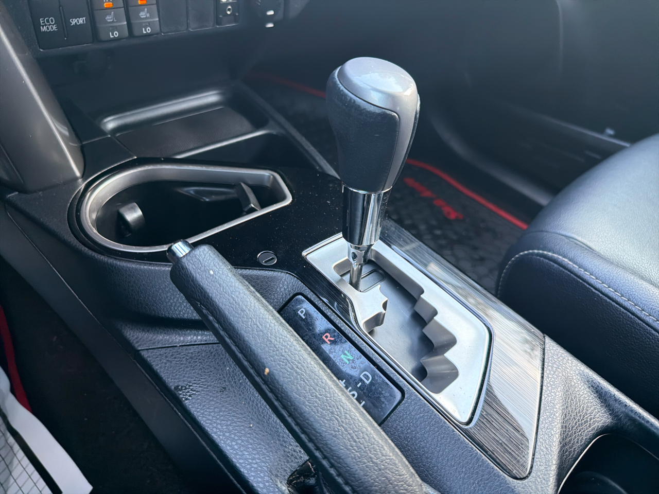 Toyota RAV4 AWD 4dr Limited (Natl) 2016