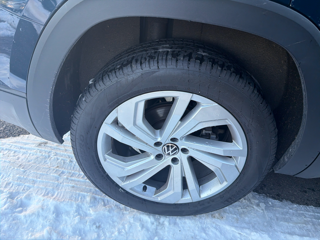 Volkswagen Atlas 3.6L V6 SE w/Technology 4MOTION 2023