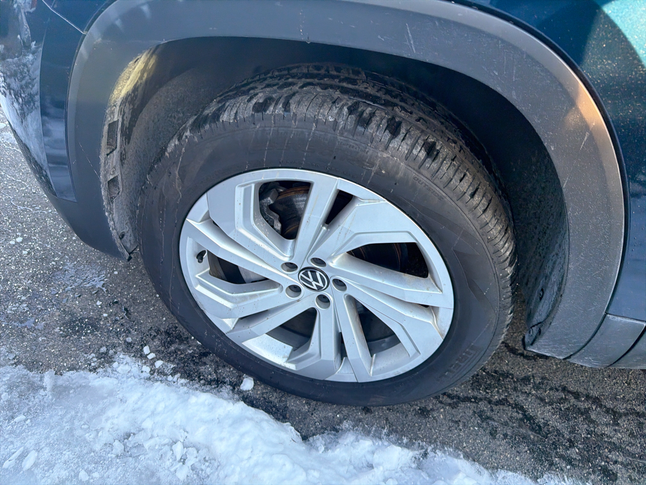 Volkswagen Atlas 3.6L V6 SE w/Technology 4MOTION 2023