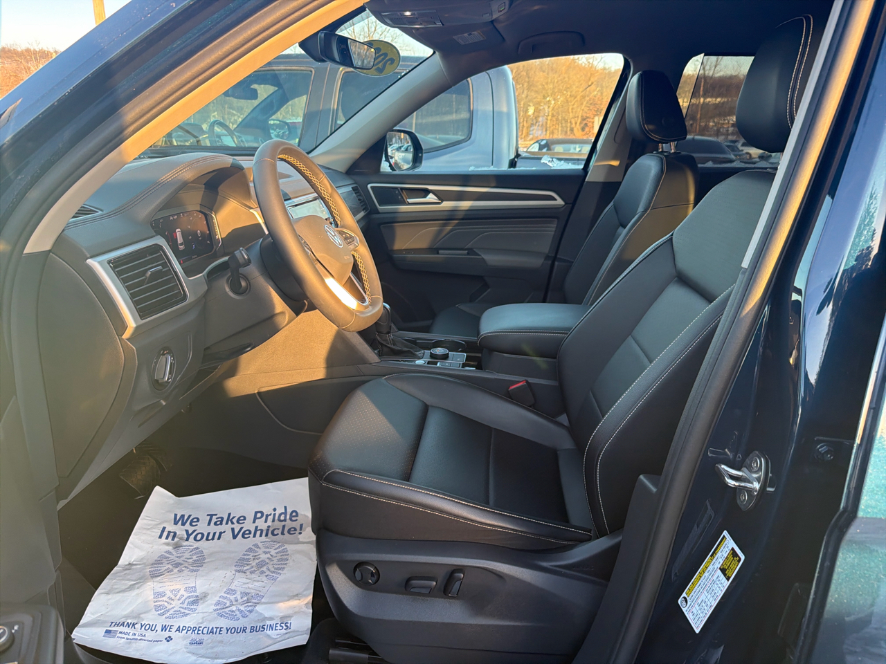 Volkswagen Atlas 3.6L V6 SE w/Technology 4MOTION 2023