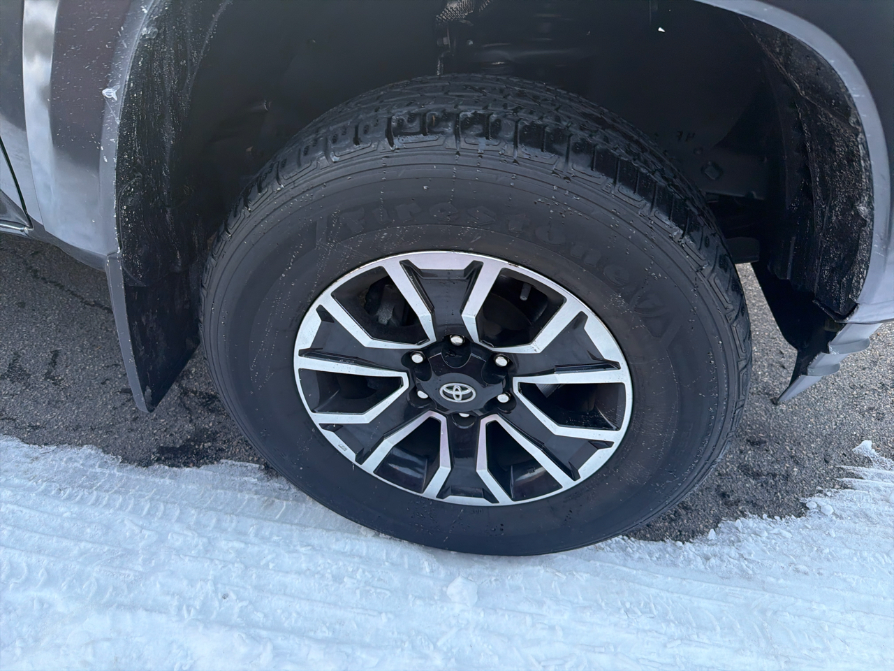 Toyota Tacoma 4WD TRD Off Road Double Cab 5' Bed V6 MT (Natl) 2022