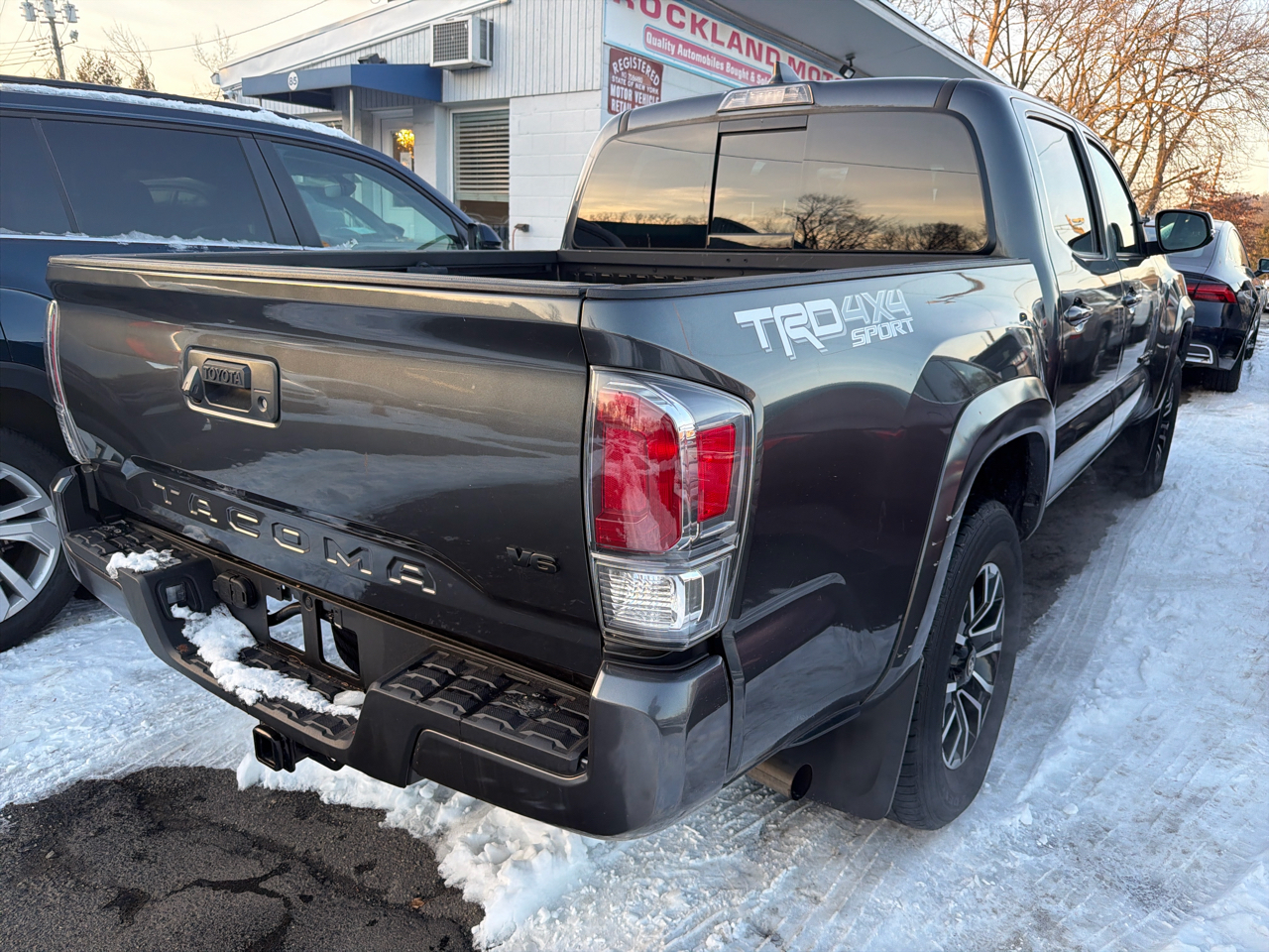 Toyota Tacoma 4WD TRD Off Road Double Cab 5' Bed V6 MT (Natl) 2022