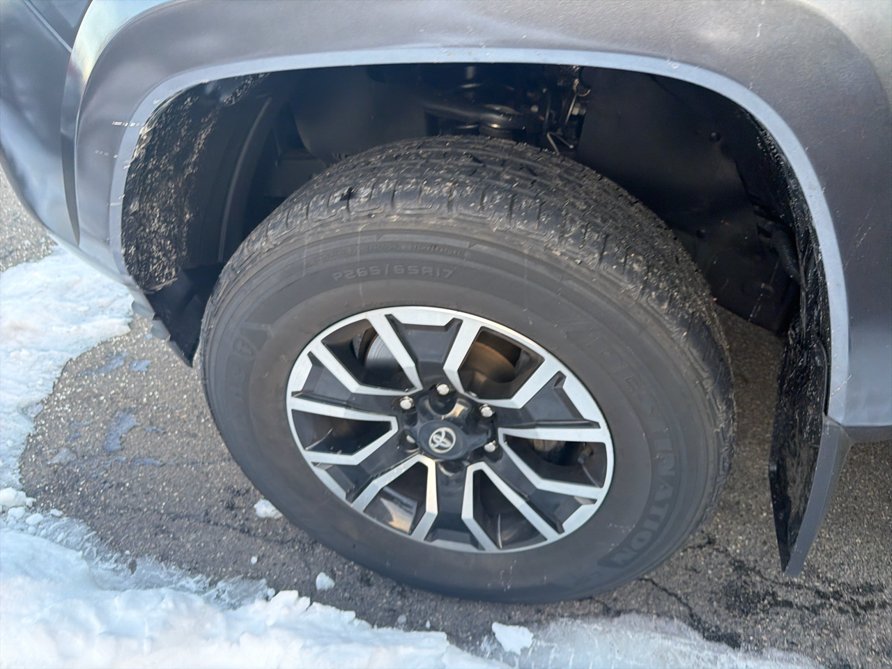 Toyota Tacoma 4WD TRD Off Road Double Cab 5' Bed V6 MT (Natl) 2022