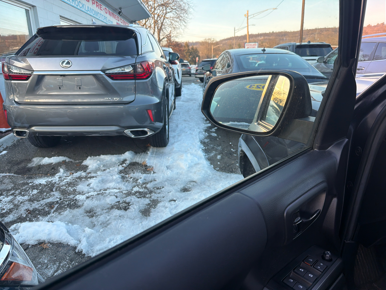 Toyota Tacoma 4WD TRD Off Road Double Cab 5' Bed V6 MT (Natl) 2022