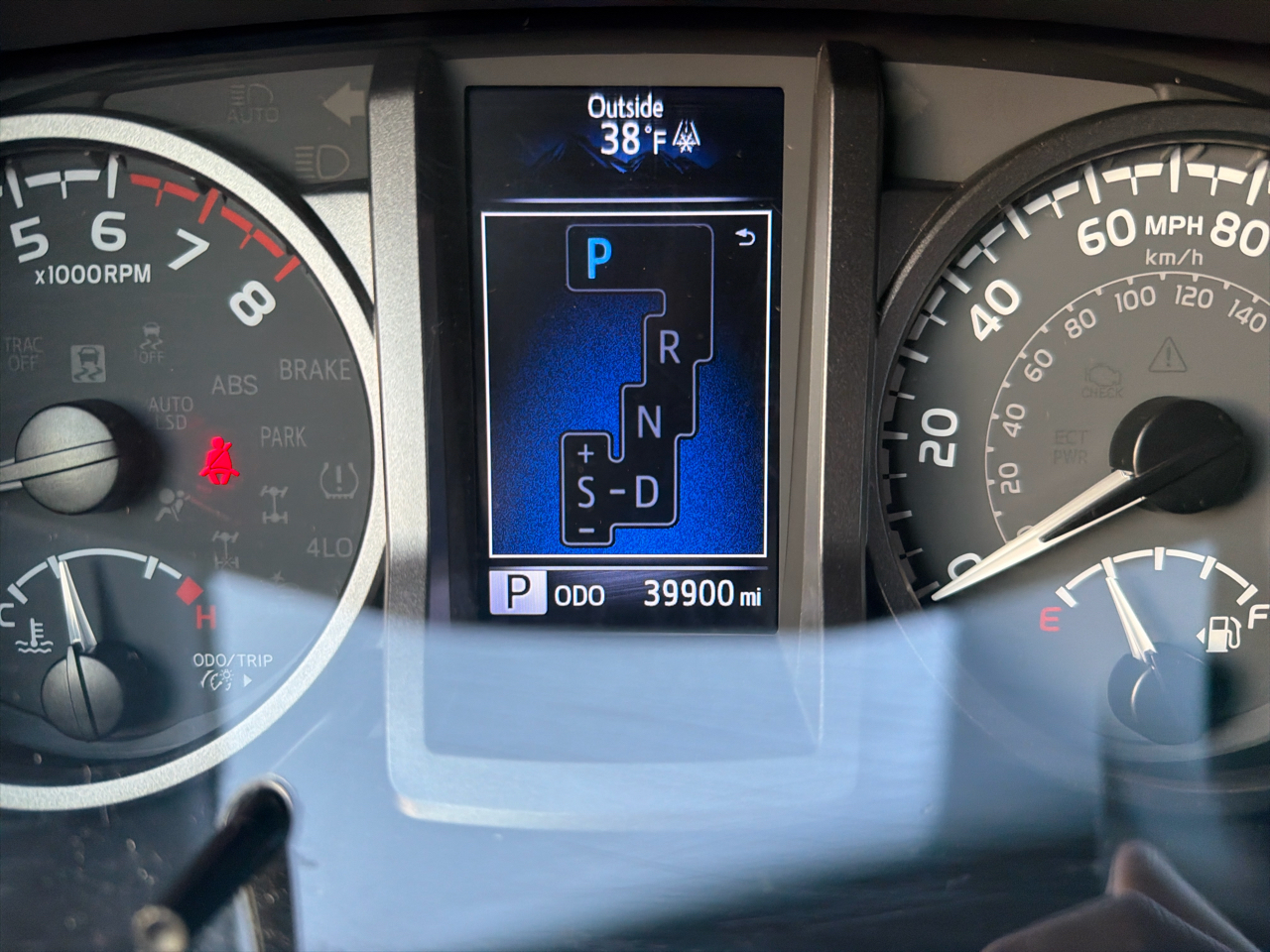 Toyota Tacoma 4WD TRD Off Road Double Cab 5' Bed V6 MT (Natl) 2022