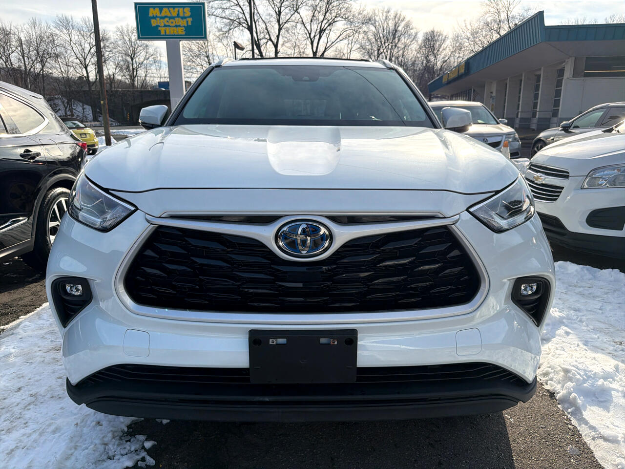 Toyota Highlander Hybrid Bronze Edition AWD (Natl) 2023