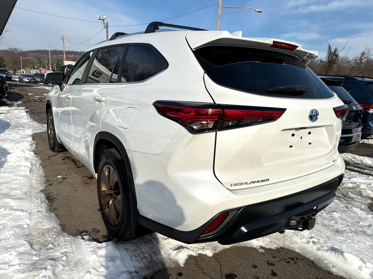 Toyota Highlander Hybrid Bronze Edition AWD (Natl) 2023