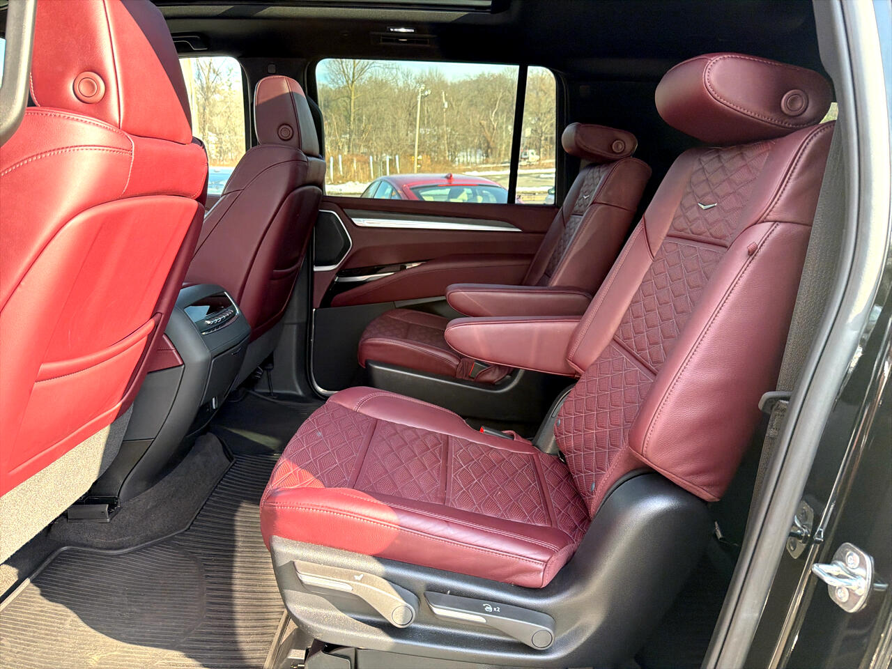 Cadillac Escalade ESV 4WD 4dr Sport 2025