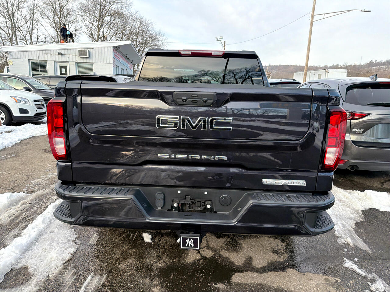 GMC Sierra 1500 4WD Crew Cab 147" Elevation w/3SB 2023