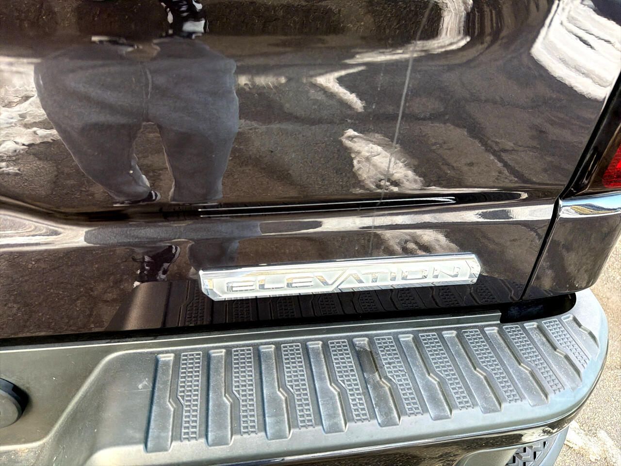 GMC Sierra 1500 4WD Crew Cab 147" Elevation w/3SB 2023