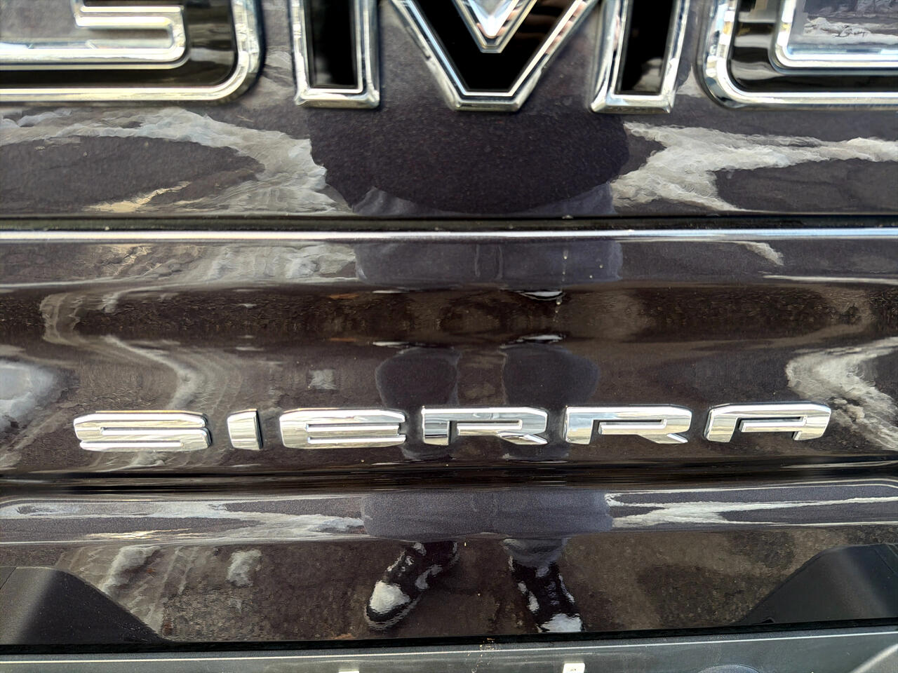 GMC Sierra 1500 4WD Crew Cab 147" Elevation w/3SB 2023