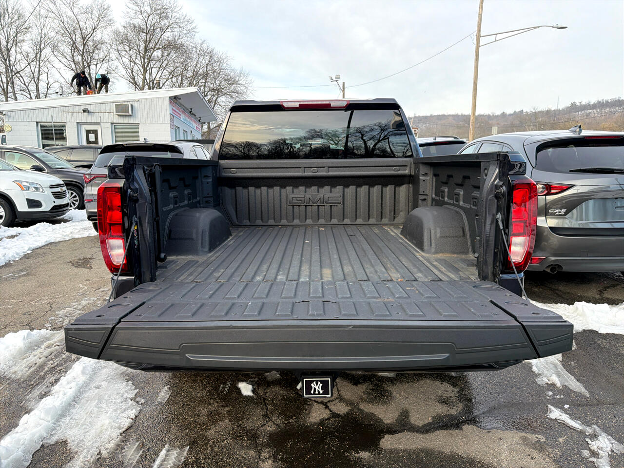 GMC Sierra 1500 4WD Crew Cab 147" Elevation w/3SB 2023