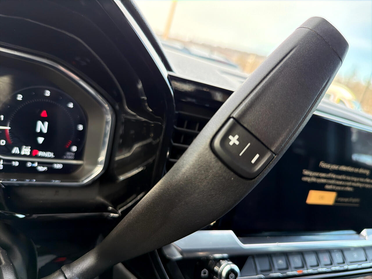 GMC Sierra 1500 4WD Crew Cab 147" Elevation w/3SB 2023