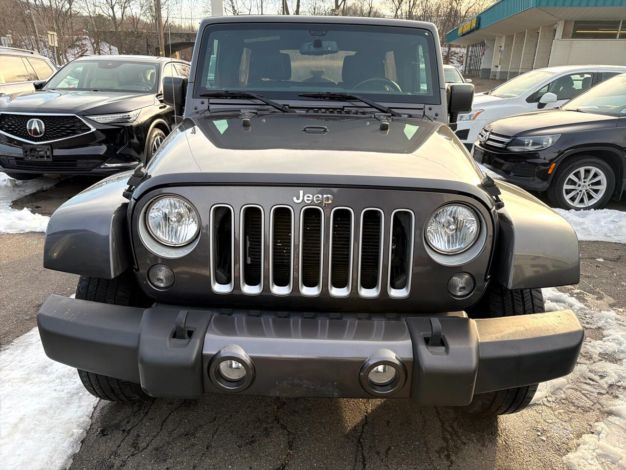 Jeep Wrangler Unlimited 4WD 4dr Sahara 2016