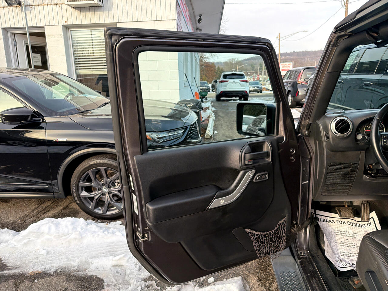 Jeep Wrangler Unlimited 4WD 4dr Sahara 2016