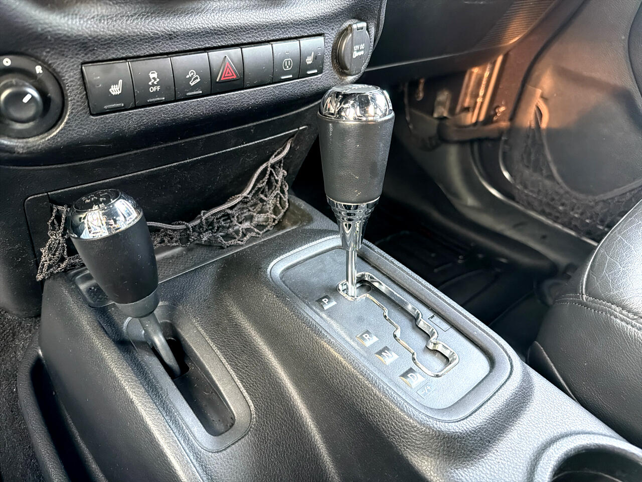 Jeep Wrangler Unlimited 4WD 4dr Sahara 2016