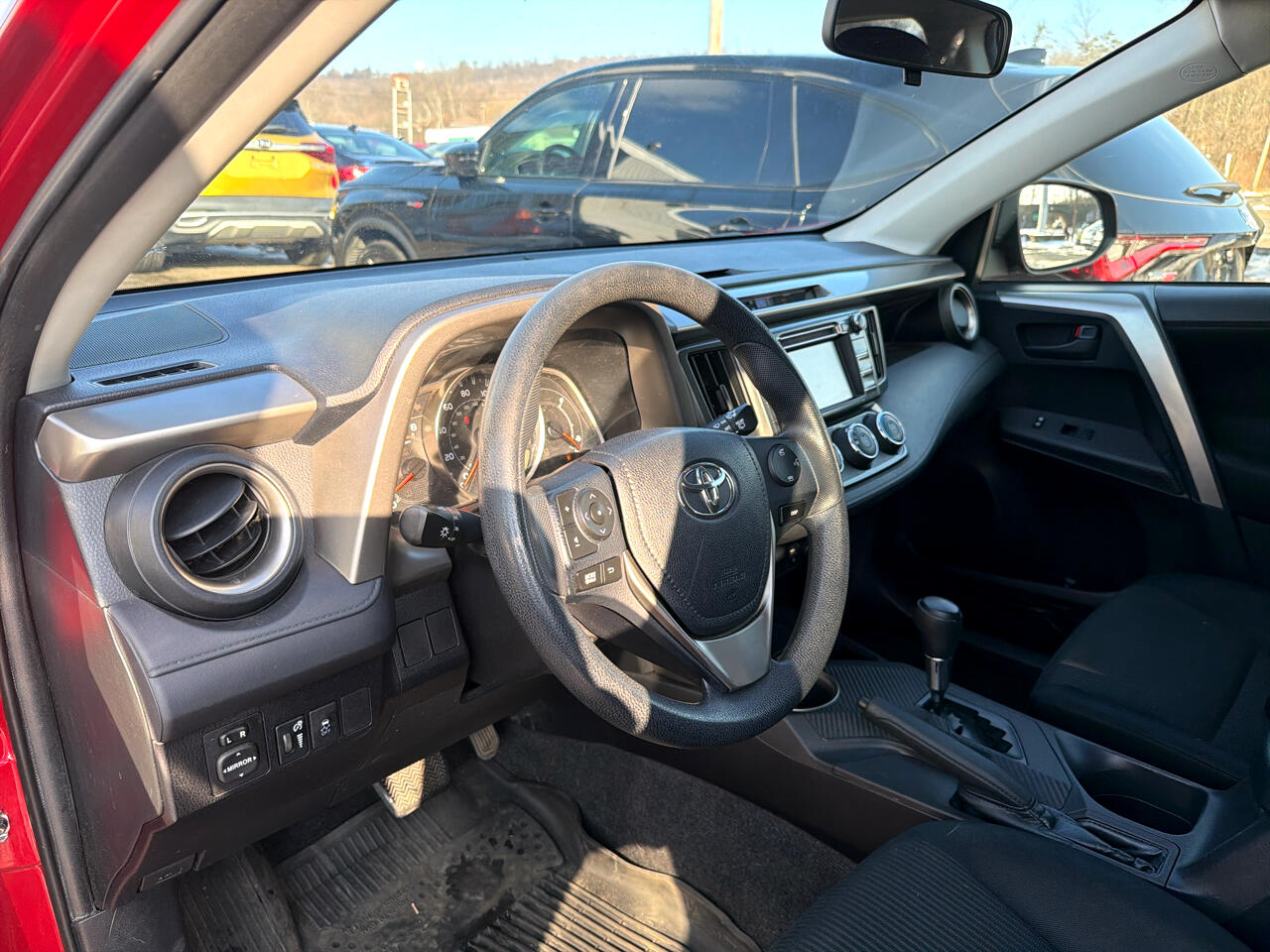 Toyota RAV4 FWD 4dr LE (Natl) 2014