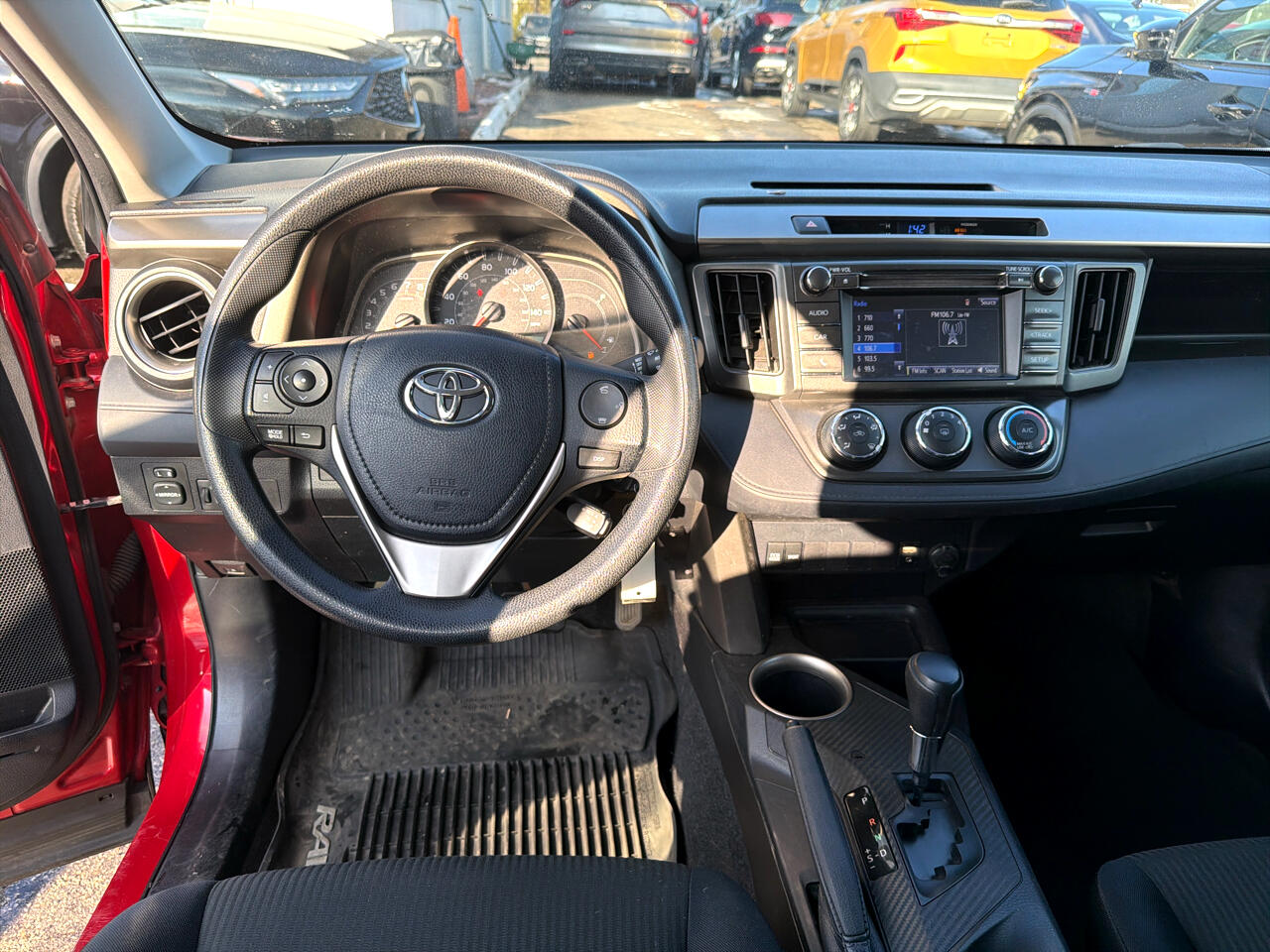 Toyota RAV4 FWD 4dr LE (Natl) 2014