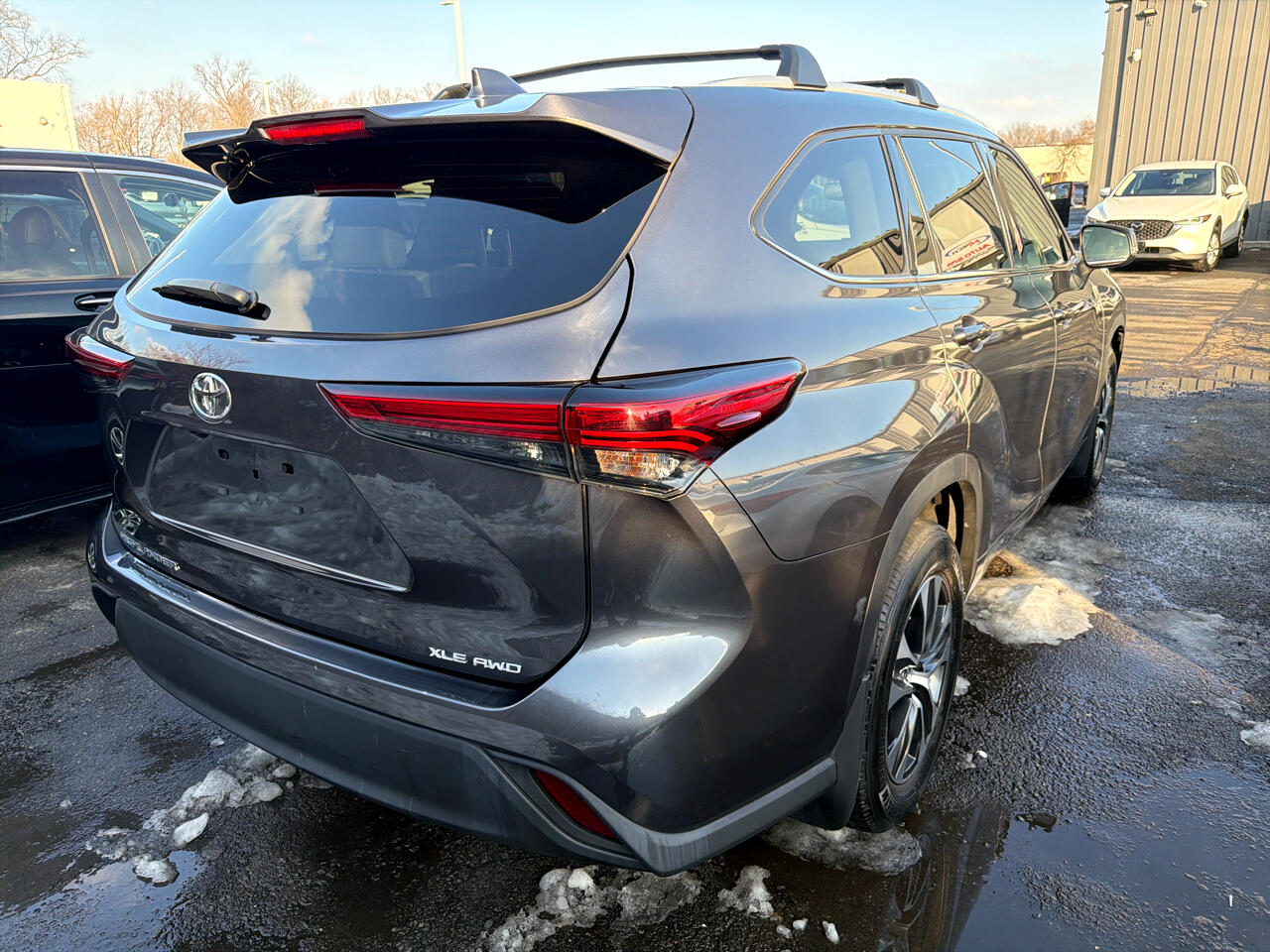 Toyota Highlander XLE AWD (Natl) 2022