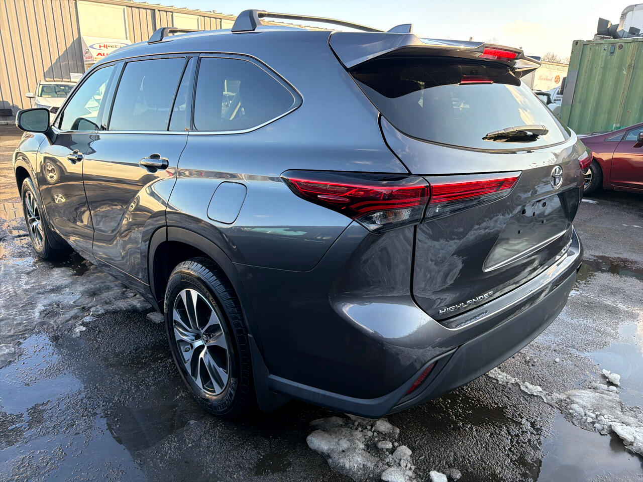 Toyota Highlander XLE AWD (Natl) 2022