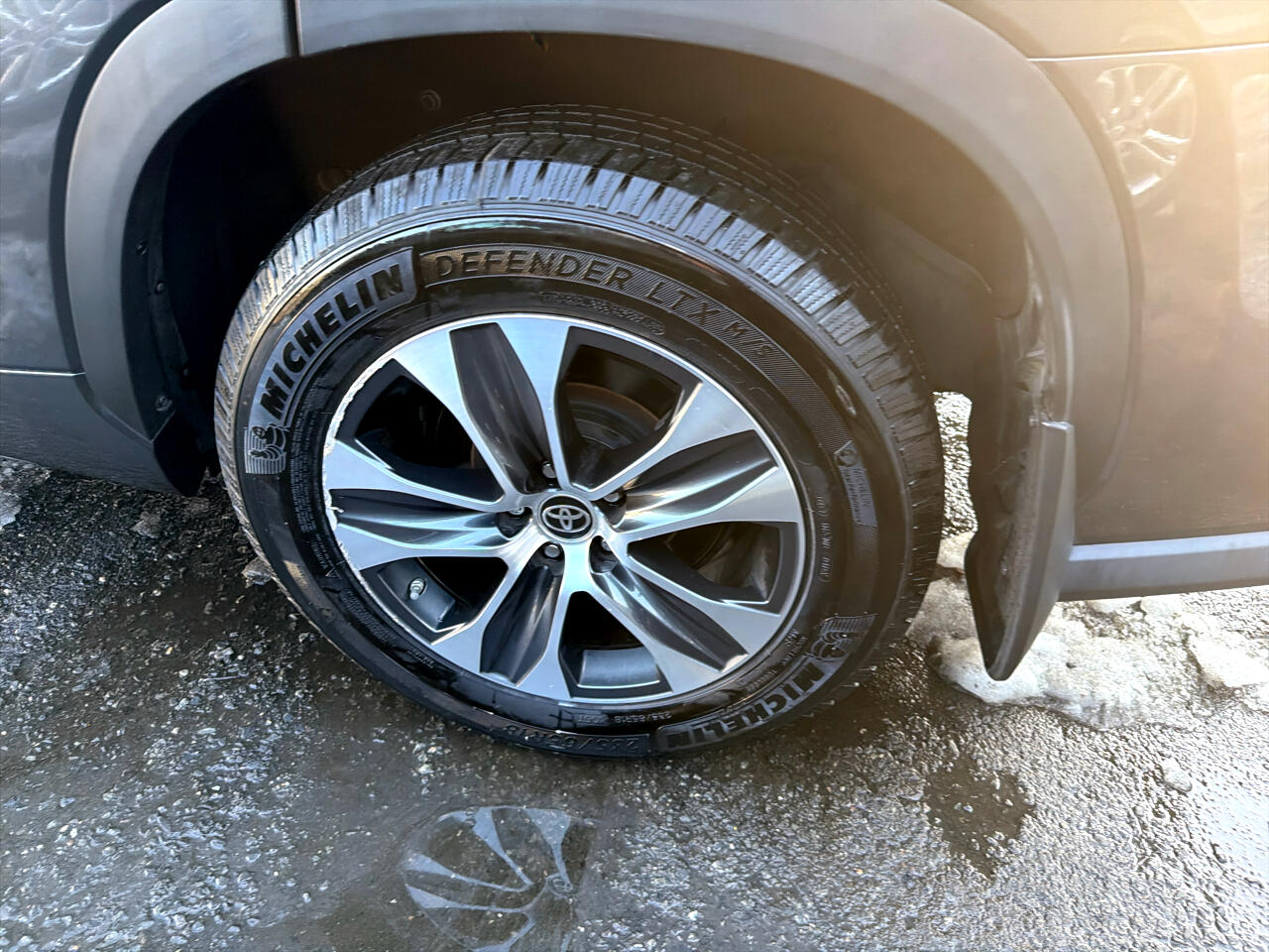 Toyota Highlander XLE AWD (Natl) 2022